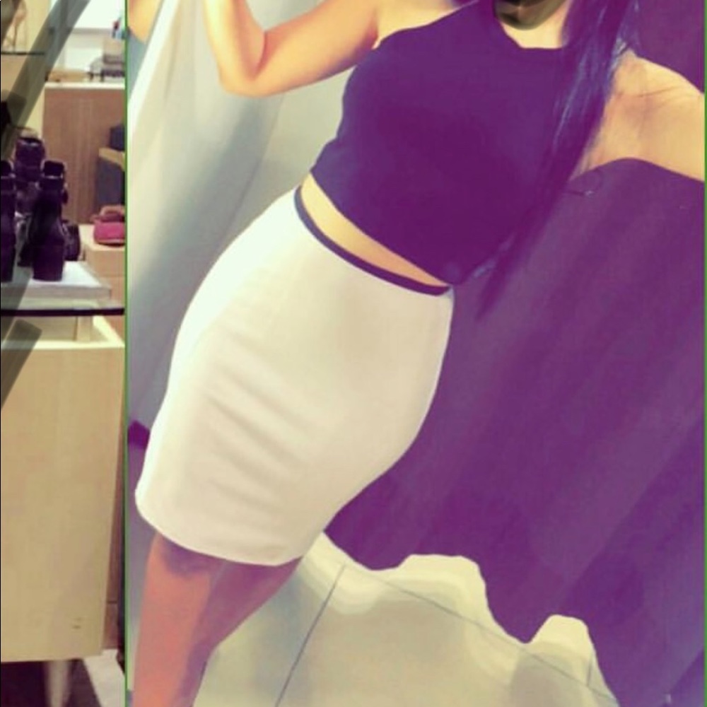 SOLD ZARA Pencil skirt light pink size Small